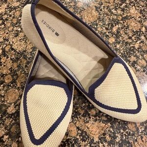 Birdies Cream Knit Pointed Flats with Navy Trim